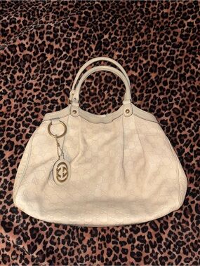 Gucci Guccissima Leather Sukey Medium Tote Bag
